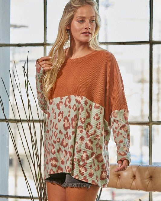 Rust & Green Solid Leopard Block Long Sleeve Front Pocket Tunic Top