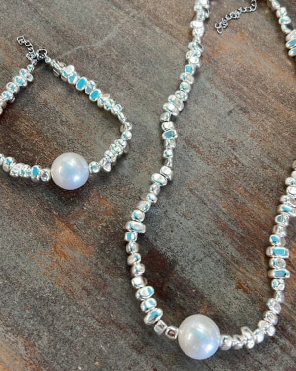 Silver Tone Bead Matching Necklace and Bracelet Set with Single Pearl
