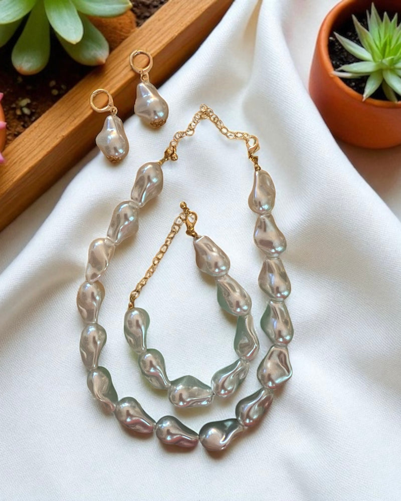 3 pc White Fresh Water Pearl Necklace, Bracelet & Earring Set