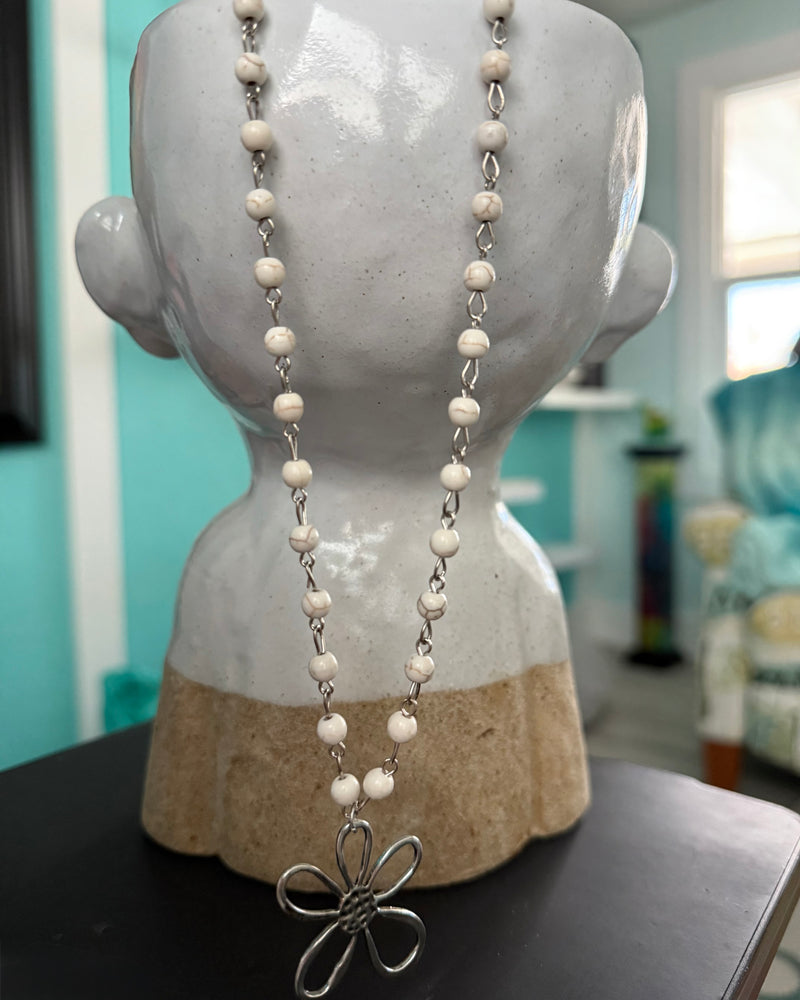 White Natural Small Bead Choker Short Style Necklace w/Silver Flower Pendant