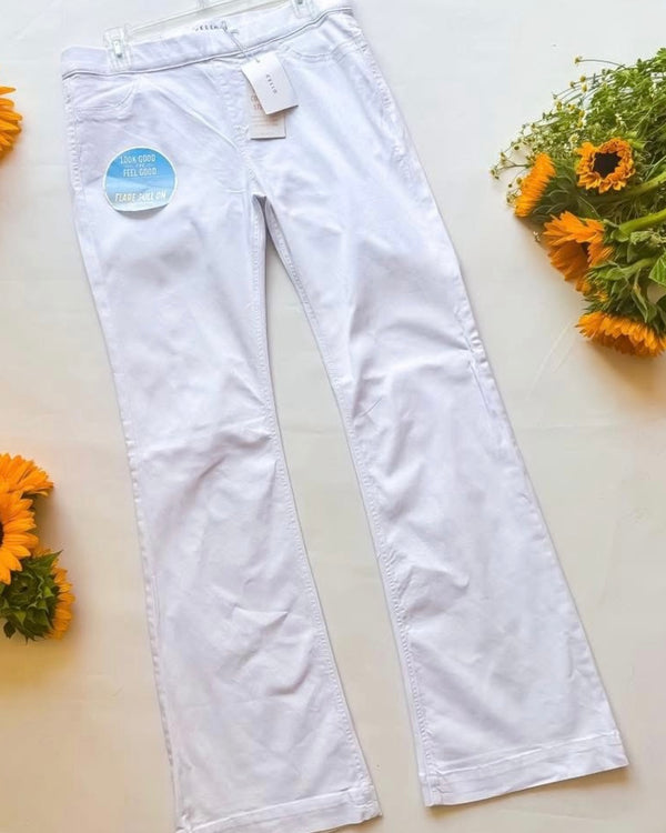 Solid White Cello Mid Rise Pull On Flare Leg Denim Jean Pant