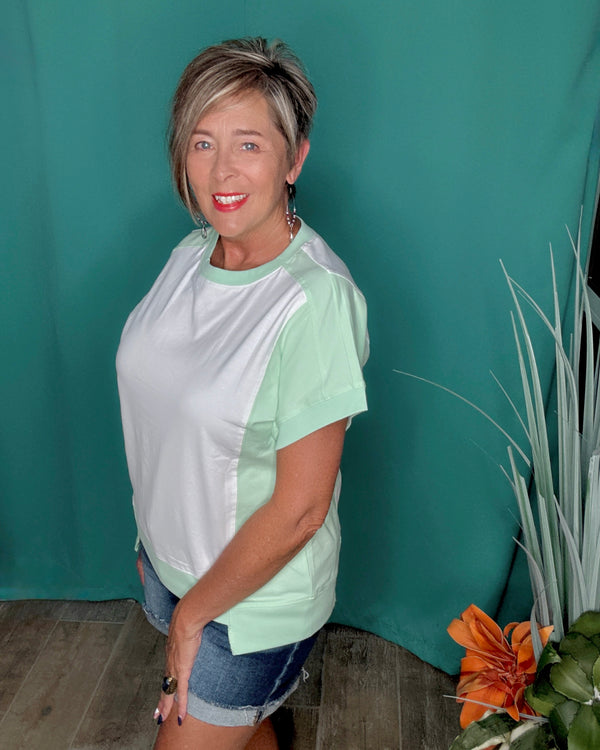 White & Mint Green Block Cotton Short Sleeve Square Uneven Hem Top