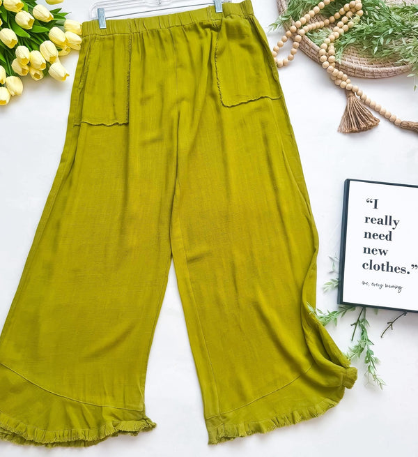 Plus Size Olive Green Cotton & Linen Blend Frayed Edge Detail Wide Ruffle Leg Pocket Pants
