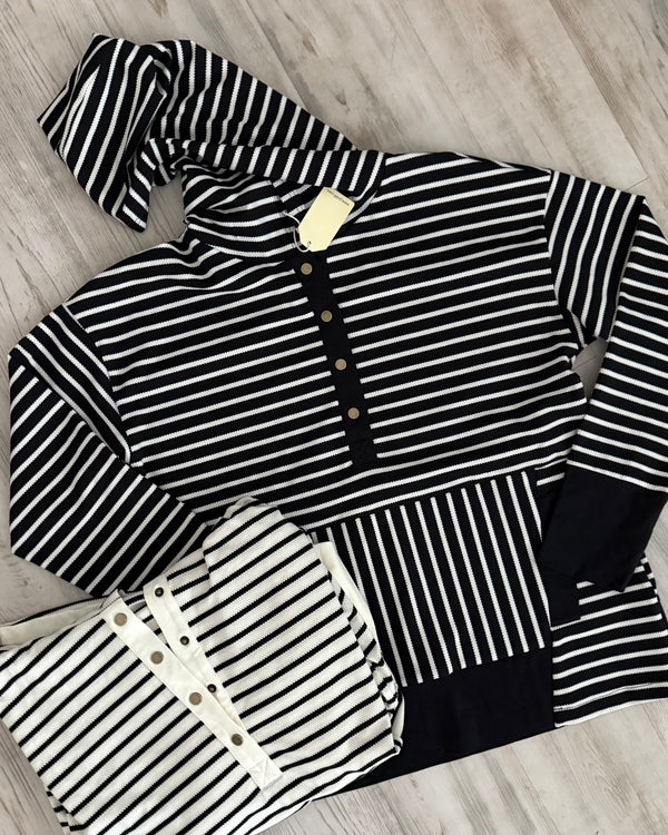 Black & White Or White & Black Striped Snap Neck Hoodie Long Sleeve Pullover Top