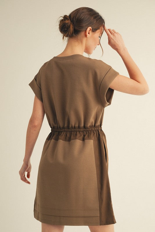 Brown Two Tone Jersey U-Neck Drawstring Waistline Kimono Sleeve Dress