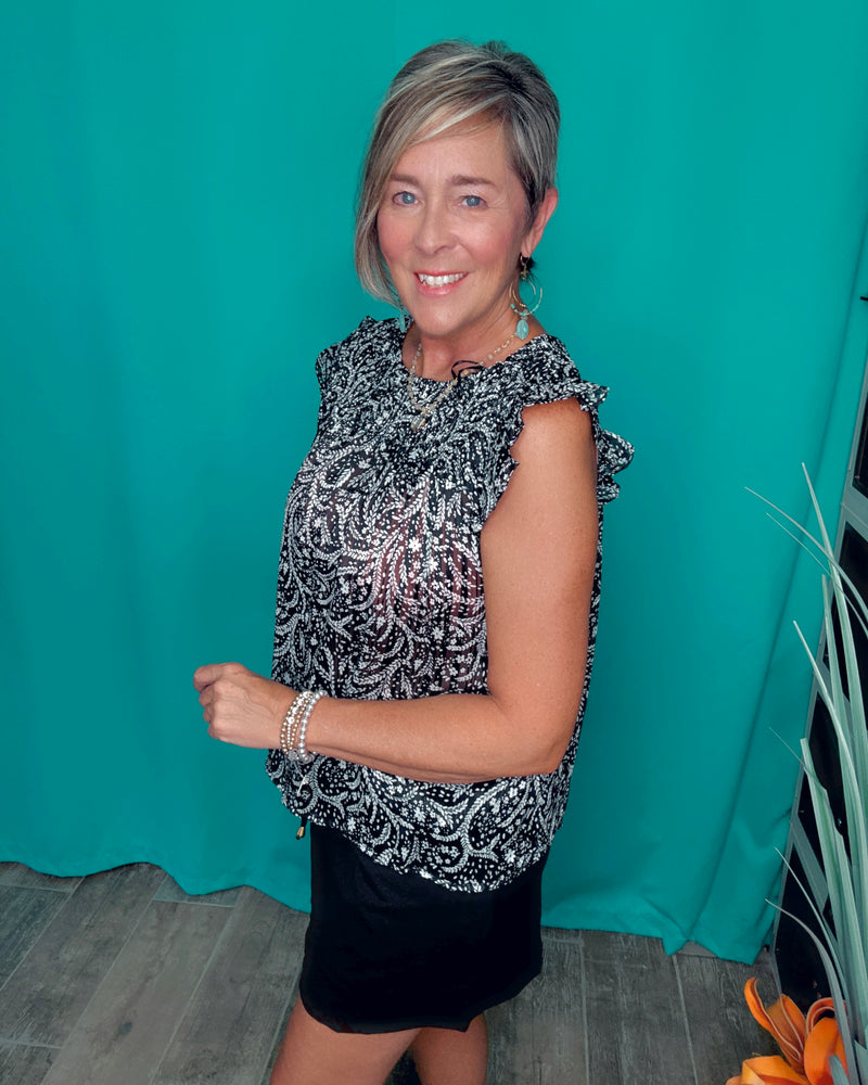Black & White Petite Floral Print Smock Short Ruffle Cap Sleeve Top