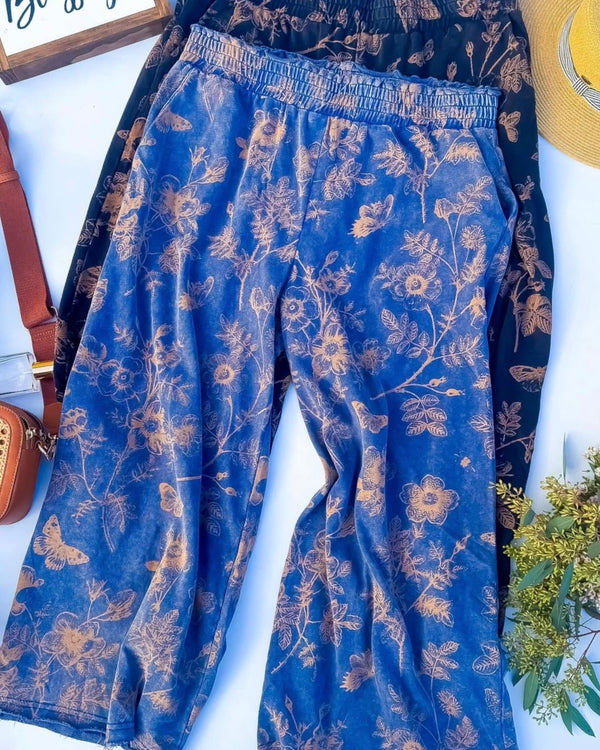 Plus Size Casual Black or Blue w/Brown Floral Design Wide Leg Lounge Cargo Pants with Pockets