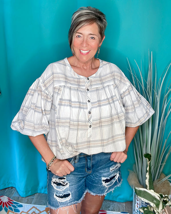 White w/Blue & Tan Large Plaid Print Yarn Dyed Yoke Shirred Loose Button Up 3/4 Sleeve Top