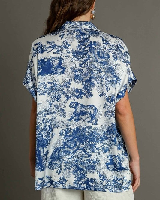 Navy Blue & White Jungle Animal Landscape Print Button Down Hi/Lo Top