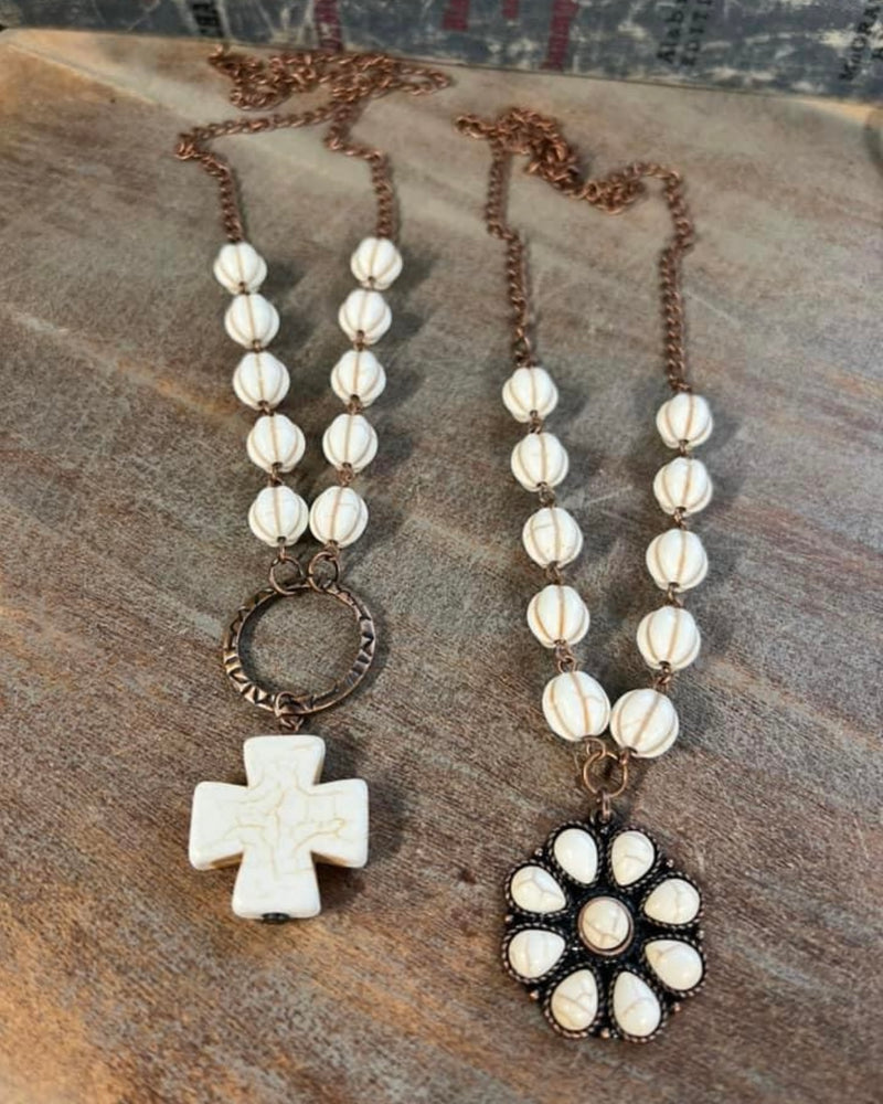 White Bead Stone Southwest Aztec Style Necklace w/Round Flower Shape Pendant