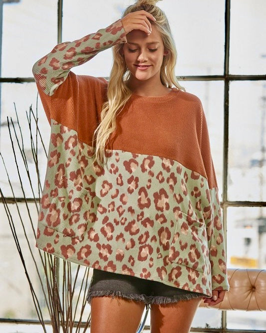 Rust & Green Solid Leopard Block Long Sleeve Front Pocket Tunic Top