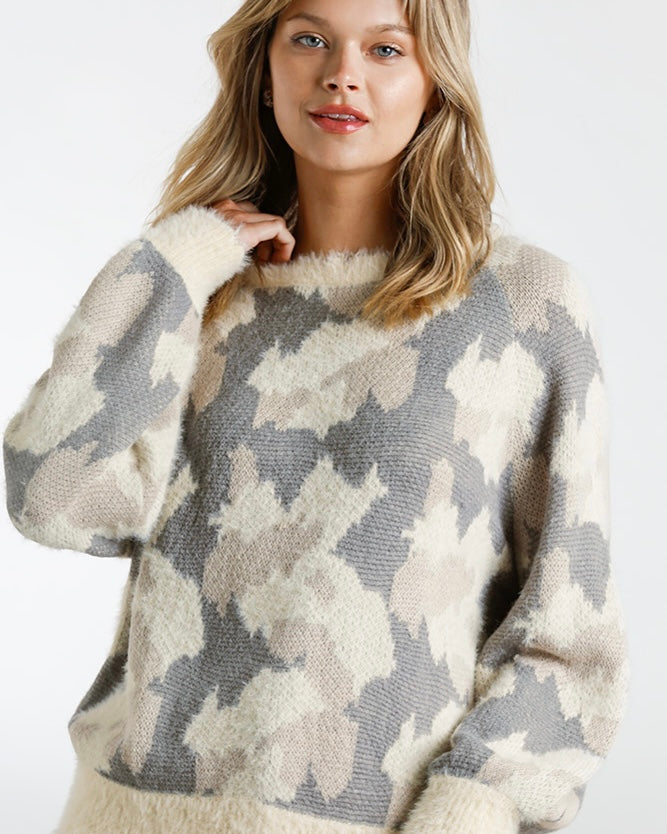 Plus Size Grey & Cream Camo Print Fuzzy Sweater