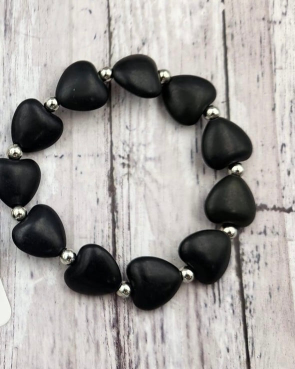Black or White Heart Shaped faux Stone Stretch Bracelet
